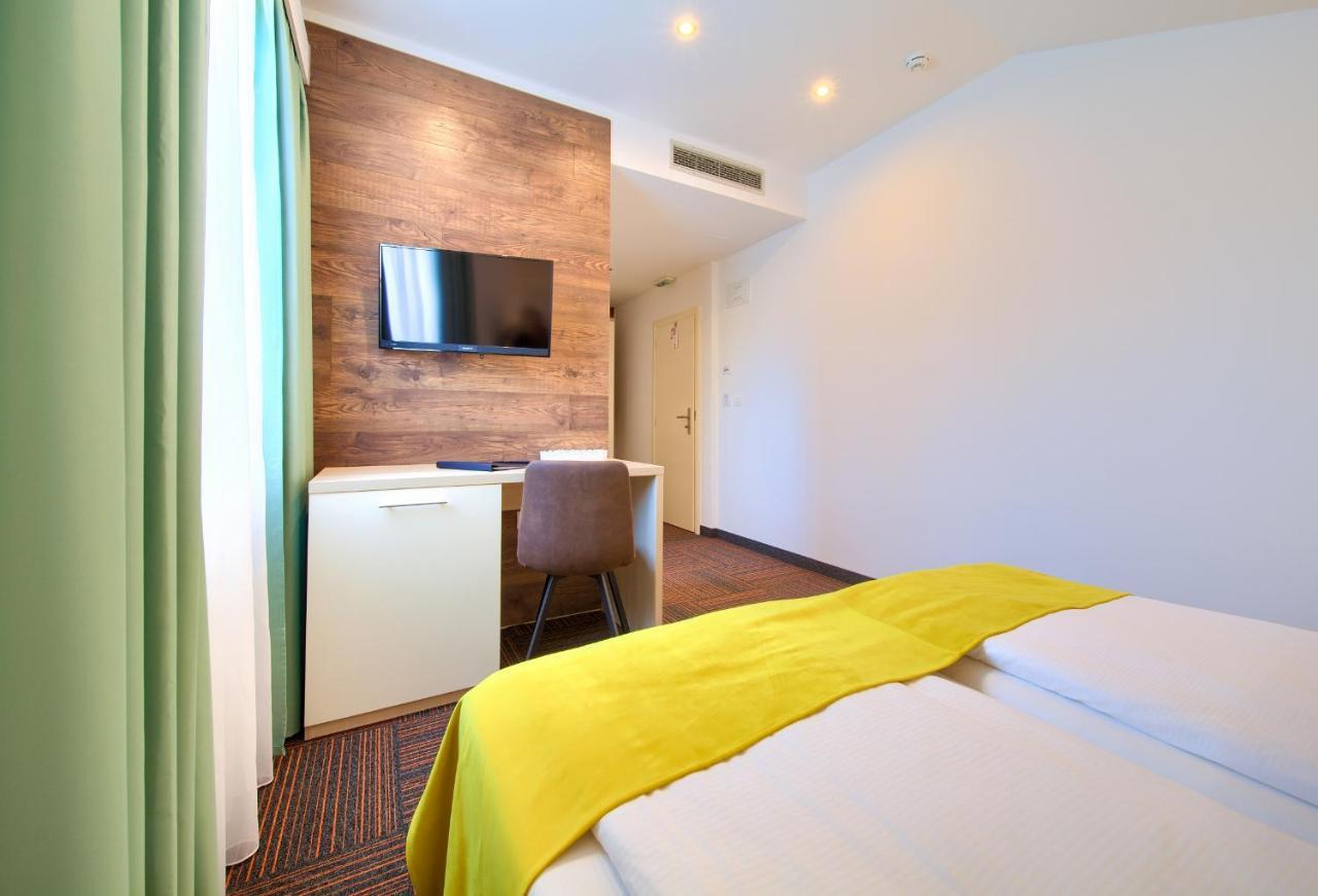 Bor Hotel