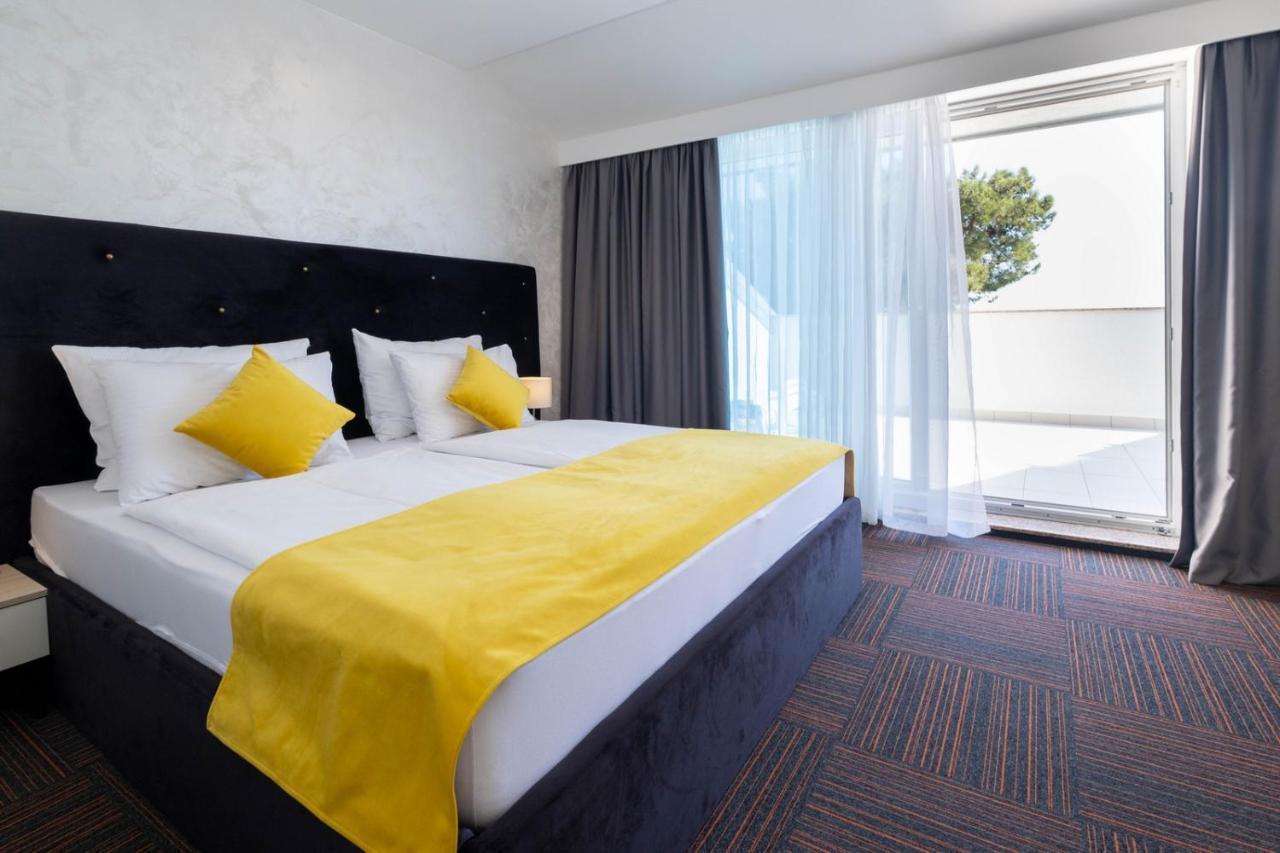 Bor Hotel