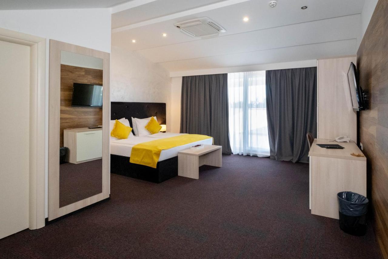 Hotel Bor Krk Town